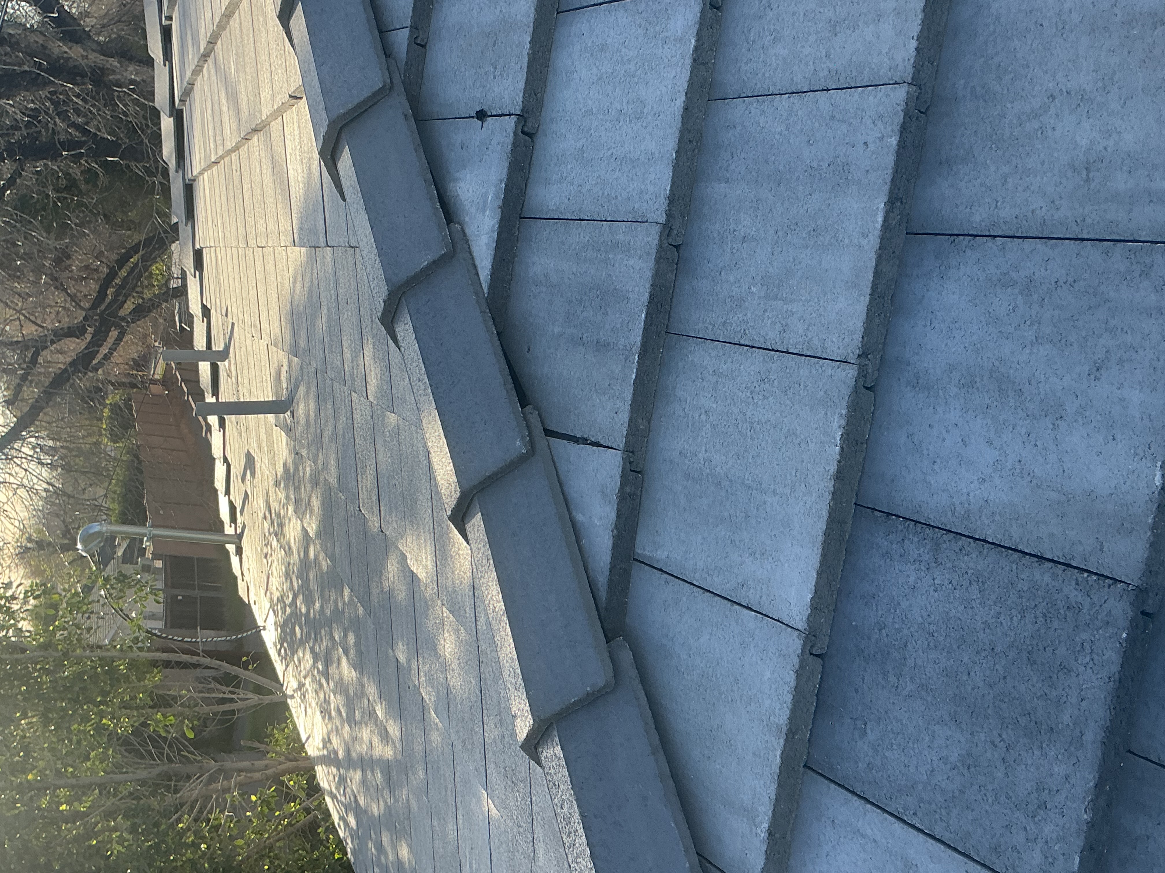 Casita roof ridge and tile work